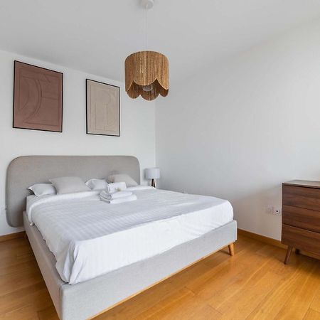Appartement Lumineux Avec Terrasse Courbevoie - 4P - Flat-Guest Esterno foto