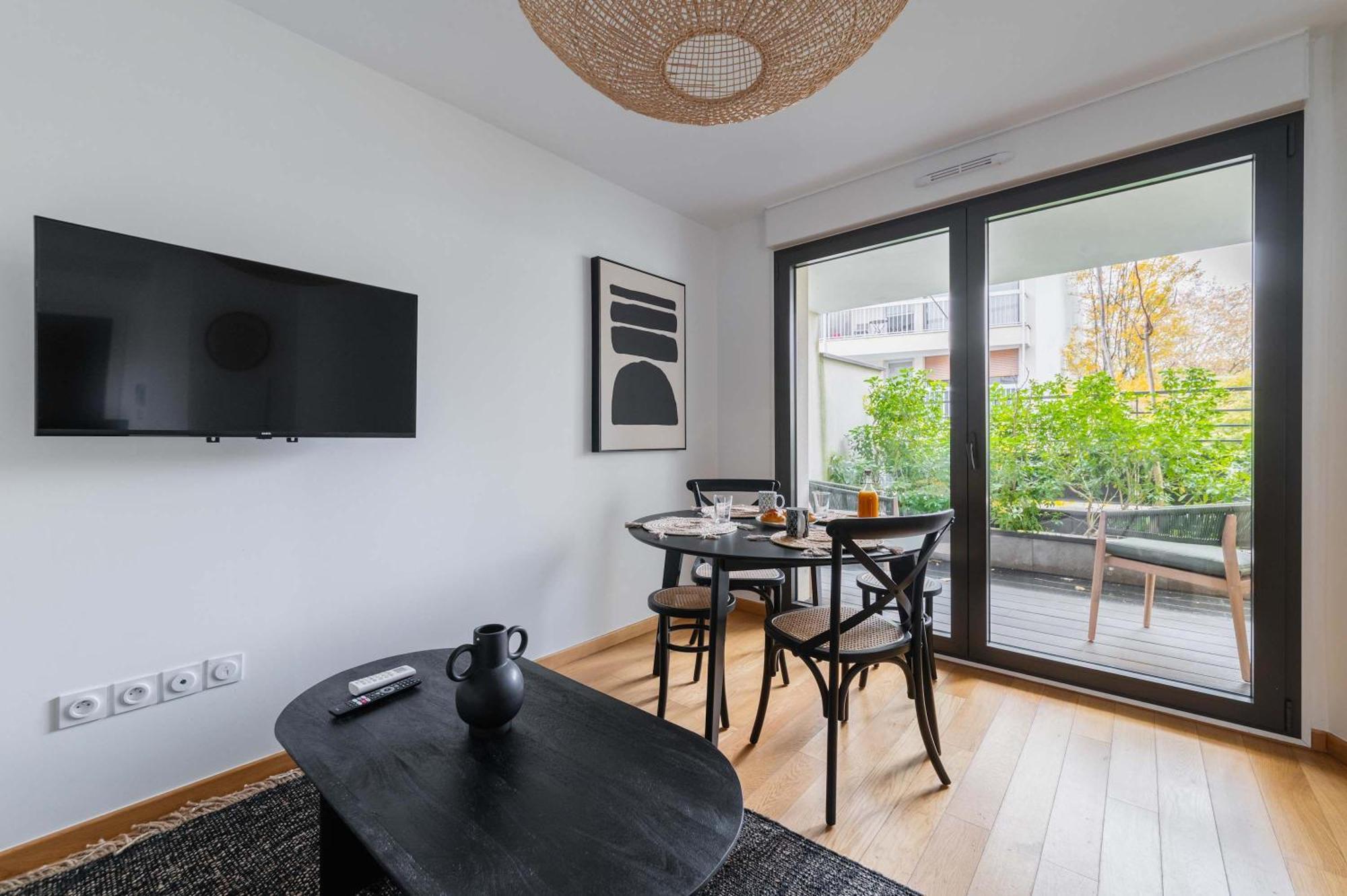 Appartement Lumineux Avec Terrasse Courbevoie - 4P - Flat-Guest Esterno foto